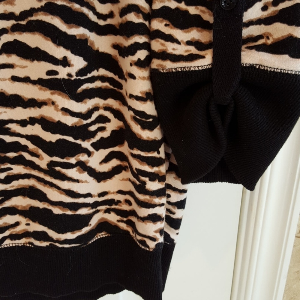 Sweatshirt - Picture 3 of 3